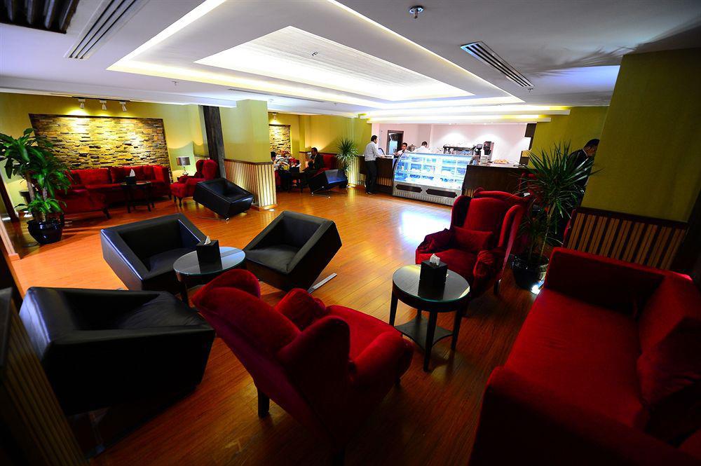 Obaer Hotel Riadh Exterior foto