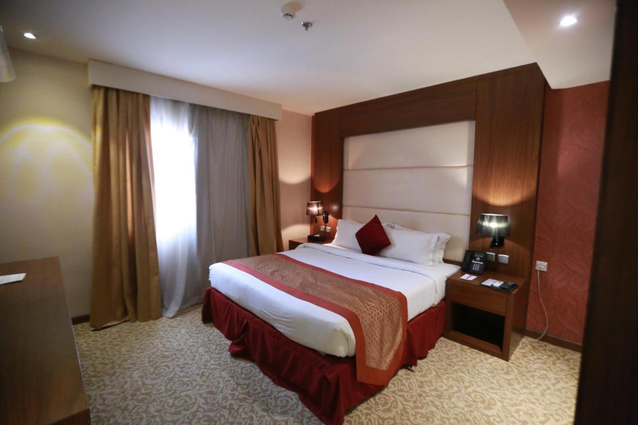 Obaer Hotel Riadh Exterior foto